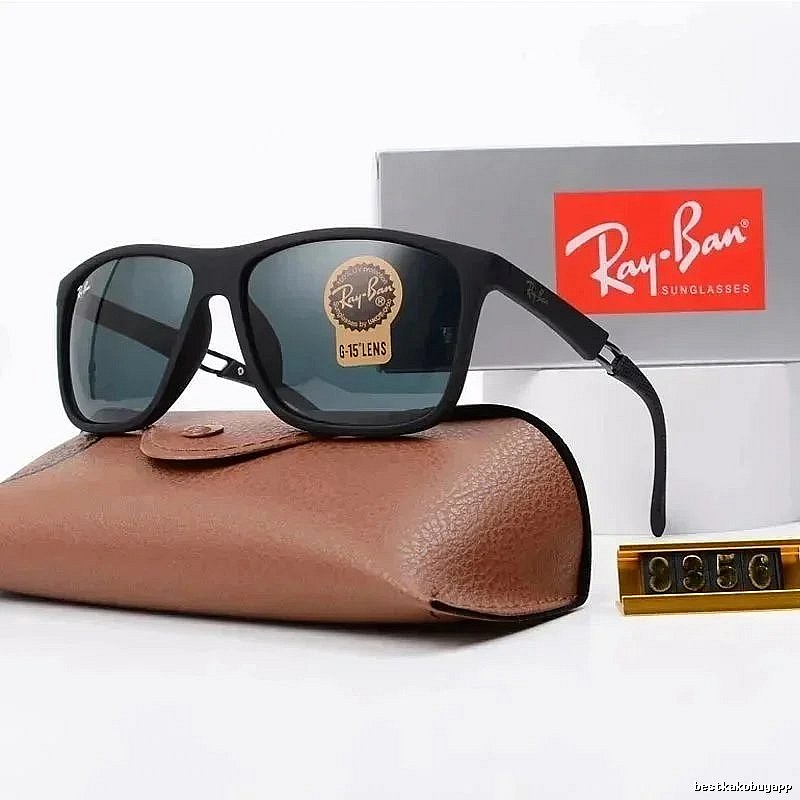 Ray-Ban Travel Wayfarer sunglasses Black Square Frame with Modern Look