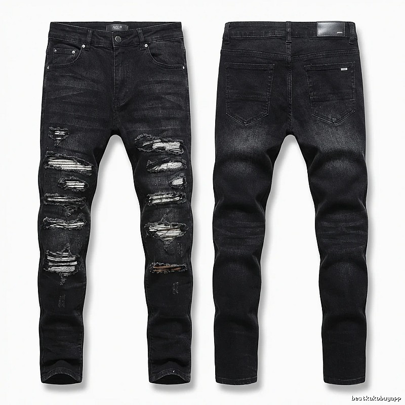 AMI Trendy Ripped Jeans with a Cool Style