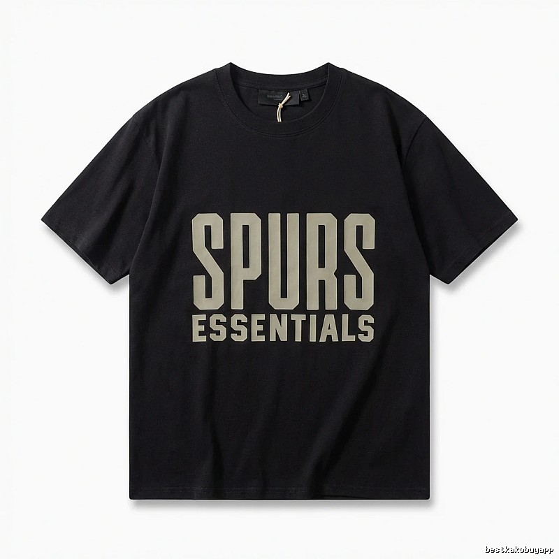 ESSENTIALS minimalist style black T-shirt
