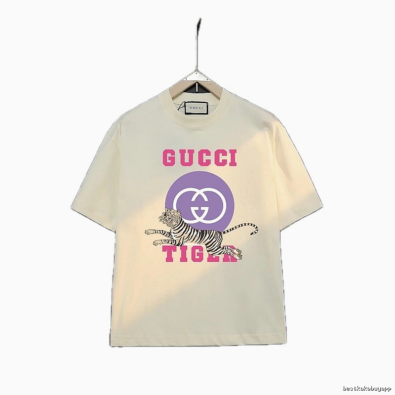 GUCCI Tiger Print T-shirt