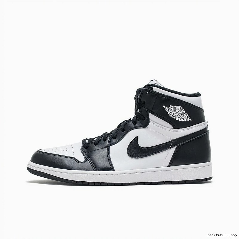 Jordan AJ1 Black and White High-Top Shoes
