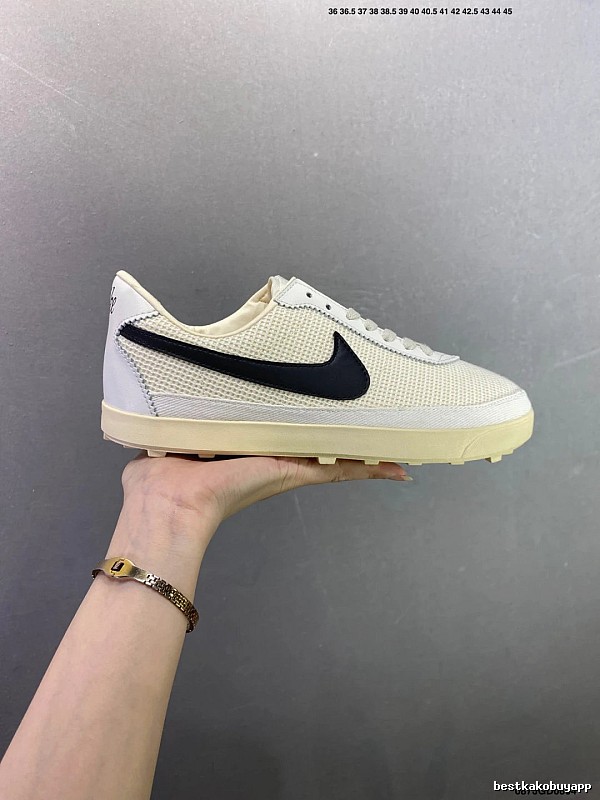 Nike White and Black Ventilated Panels Waffle-Sole Runners