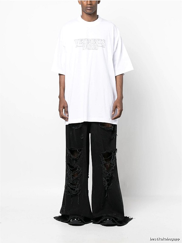 Resort Statement graphic T-shirt Black Colorful Lucky with Premium Look