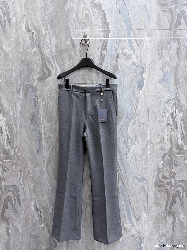 Straight Casual Trousers - Cropped Leg And Simple Clean Front Travel Edit