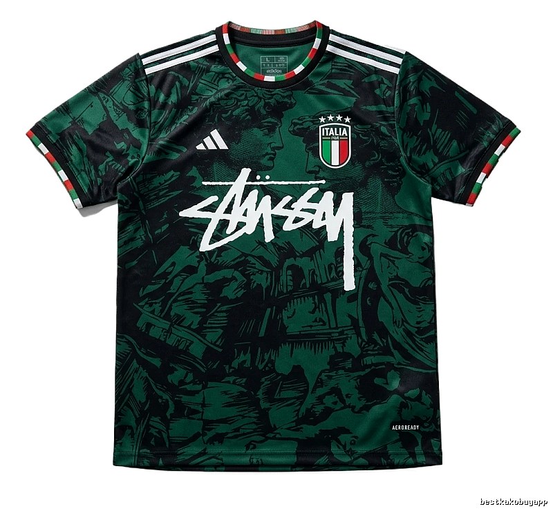 Stussy retro-style dark green T-shirt