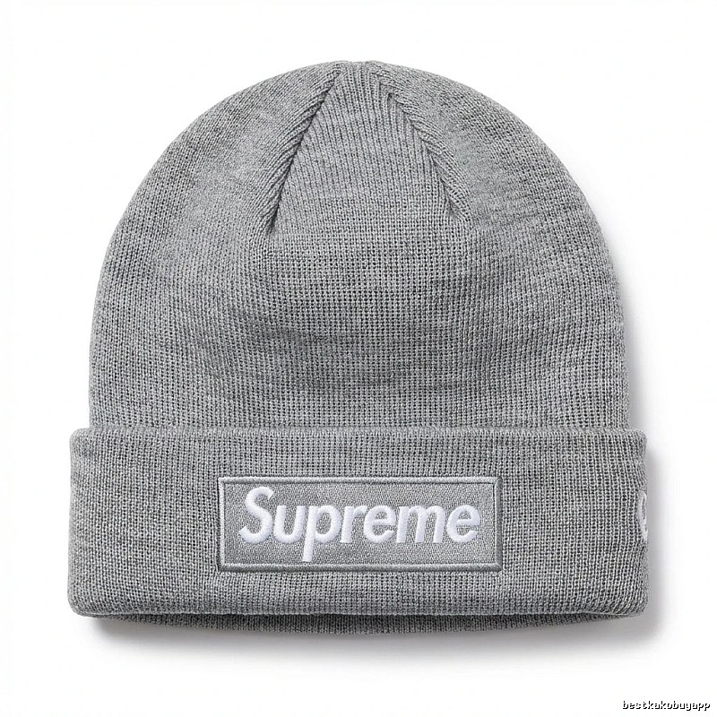 Supreme minimalist style grey hat