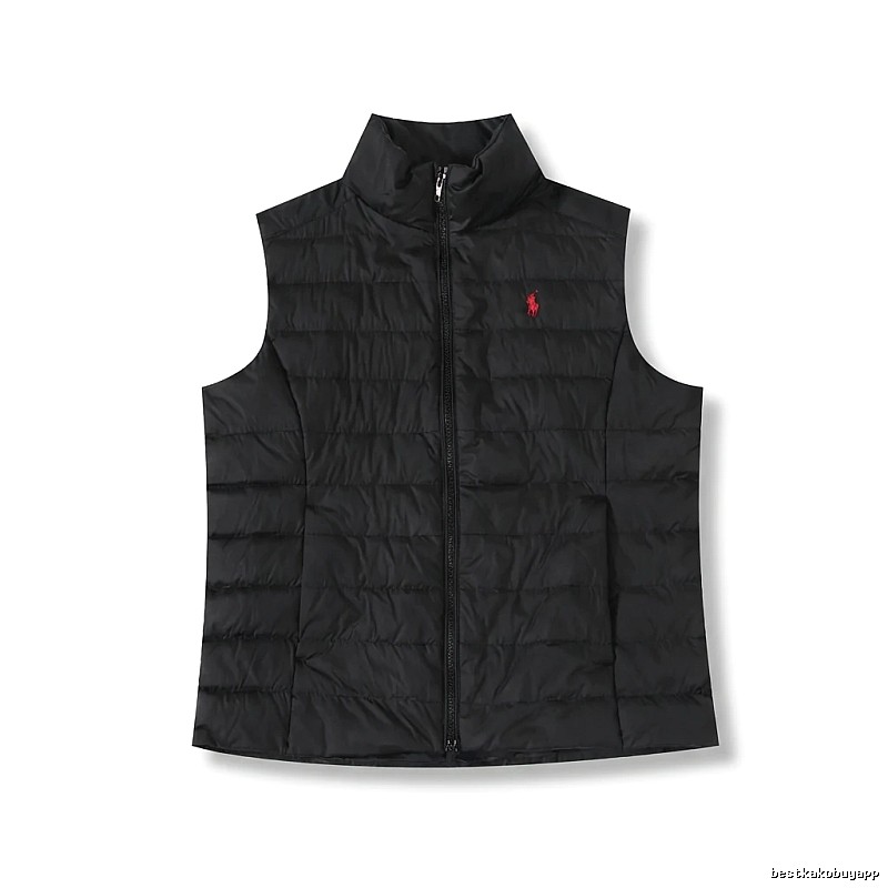 The classic black vest of Ralph Lauren